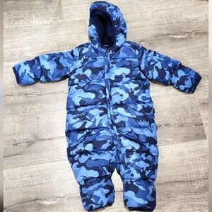 GAP Snow Suit 6 - 12 months